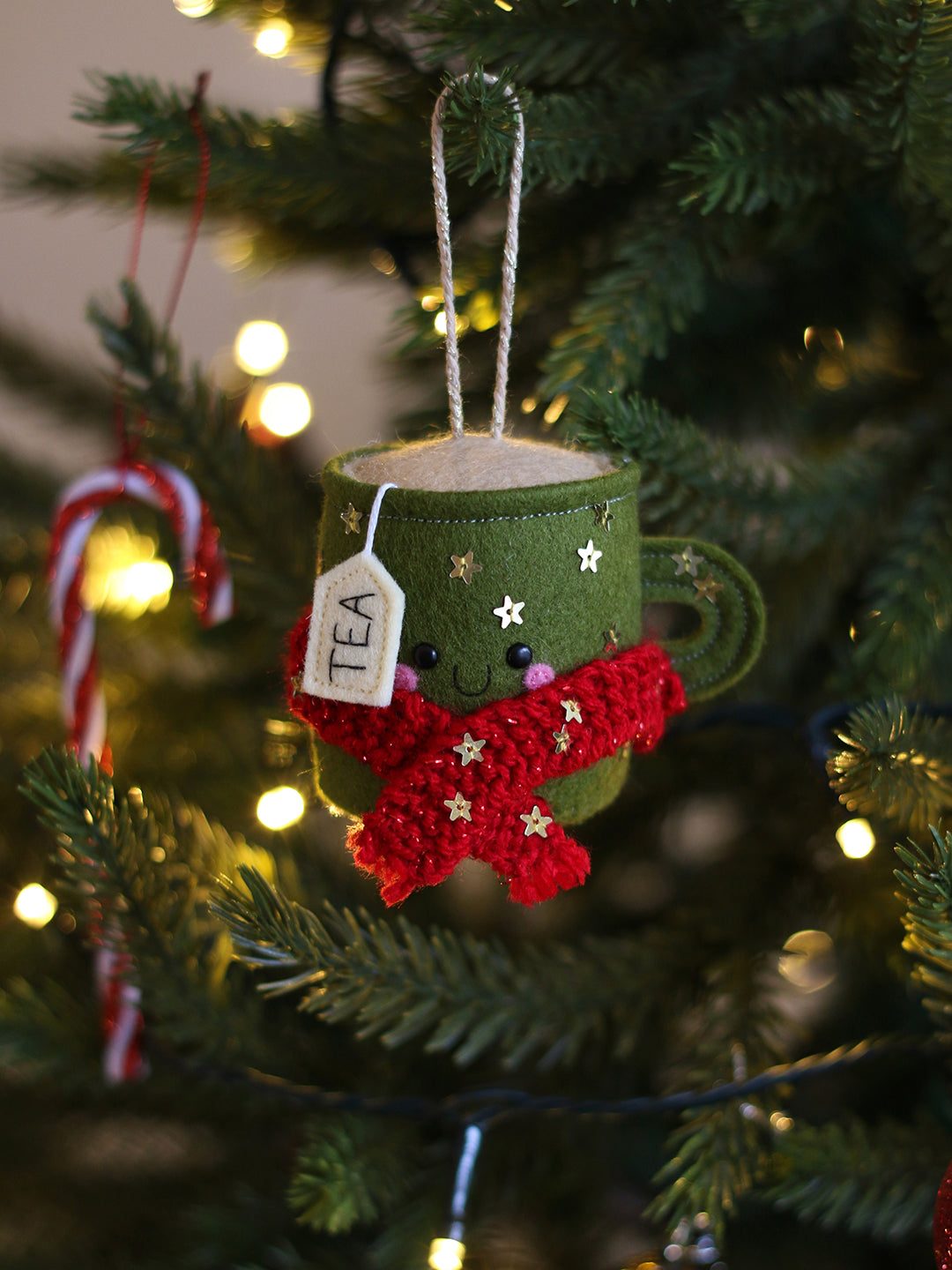 Green and Gold Stars with Red Scarf Teacup Ornament