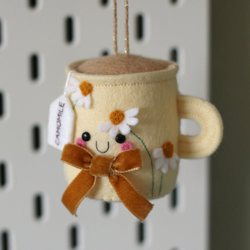 Camomile Teacup Ornament